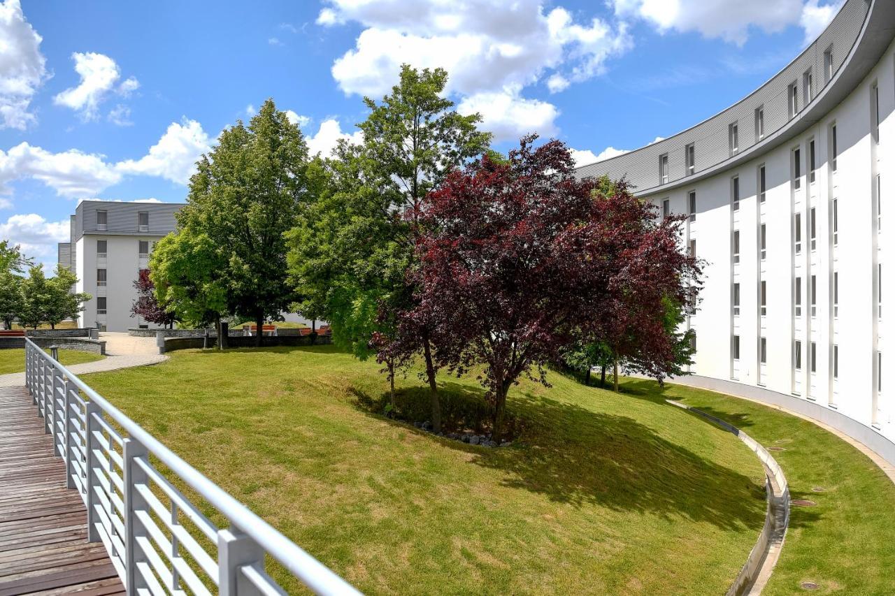 Campus Hotel Debrecen Exterior foto